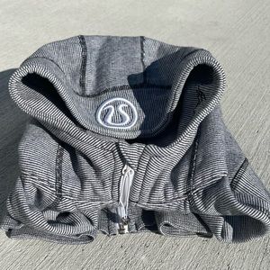 Lululemon Athletica RARE Scuba Hoodie (Zip-Up!) —Black/White Pinstripe